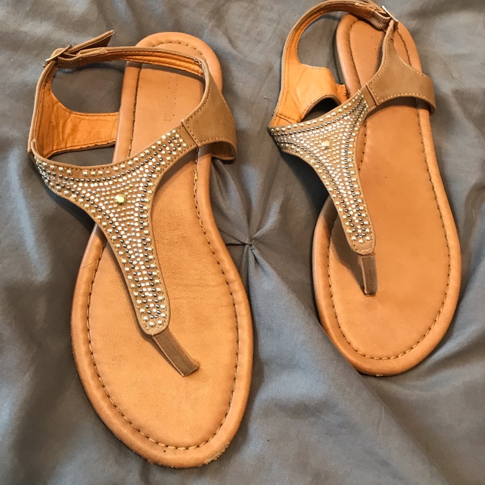 Women’s dress sandals